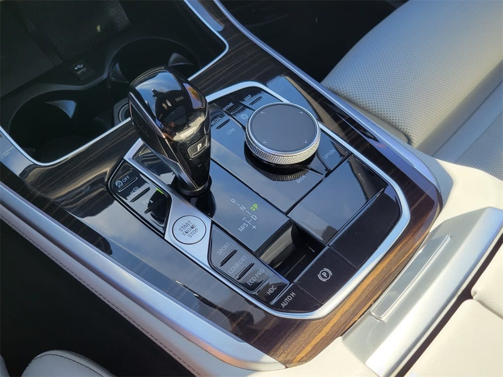 Thumbnail: 2023 BMW X5 - 13