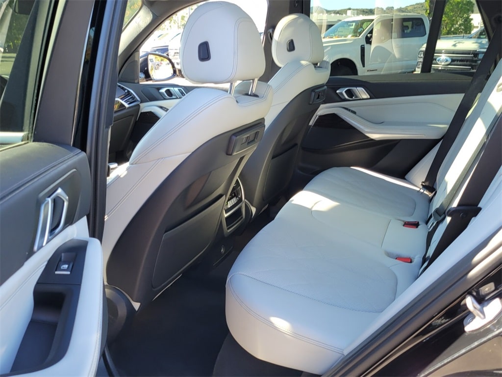 Thumbnail: 2023 BMW X5 - 11