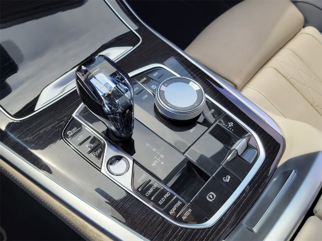 Thumbnail: 2019 BMW X7 - 13