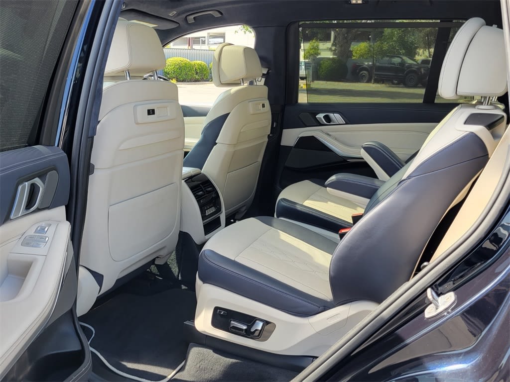 Thumbnail: 2019 BMW X7 - 11