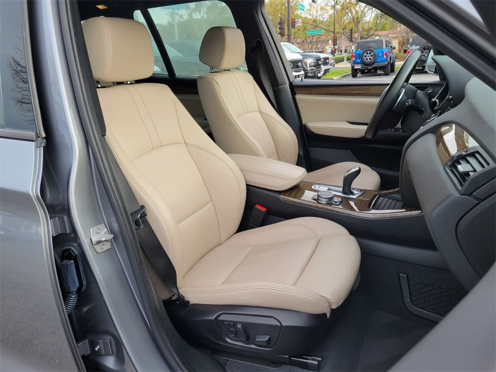 Thumbnail: 2016 BMW X3 - 10