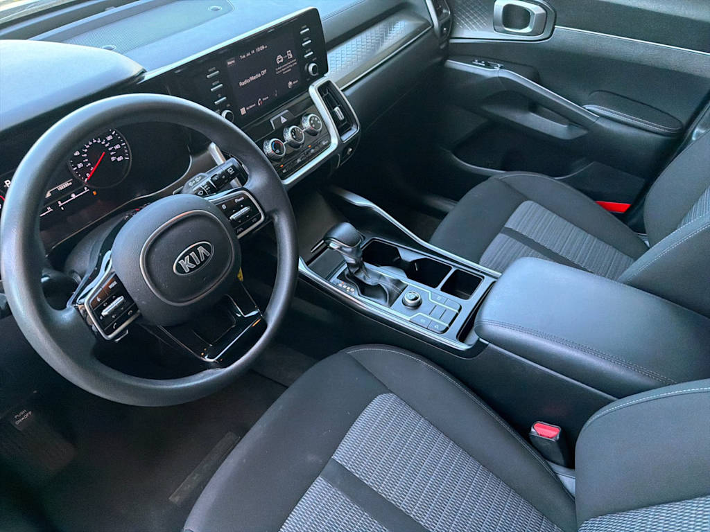 Thumbnail: 2021 Kia Sorento - 8