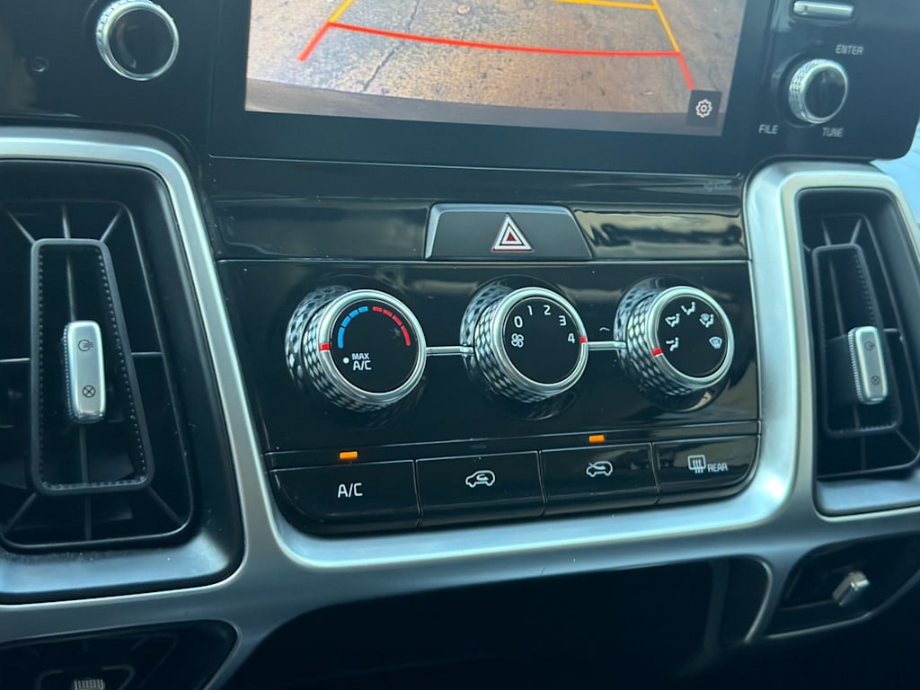 Thumbnail: 2021 Kia Sorento - 25