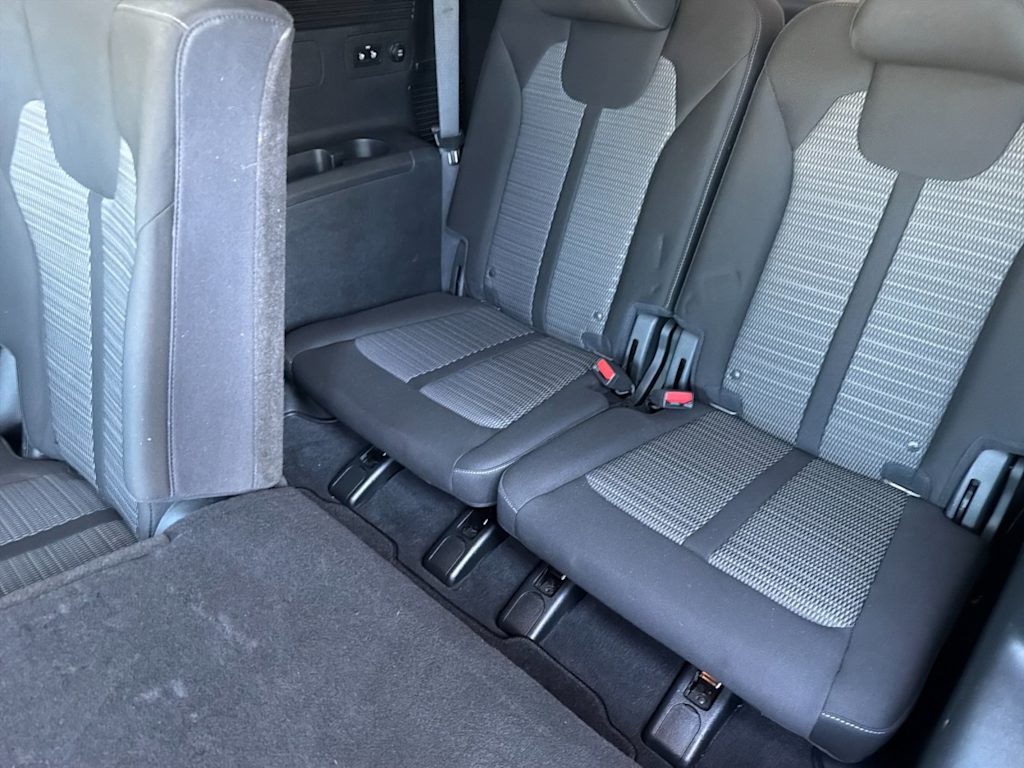 Thumbnail: 2021 Kia Sorento - 23