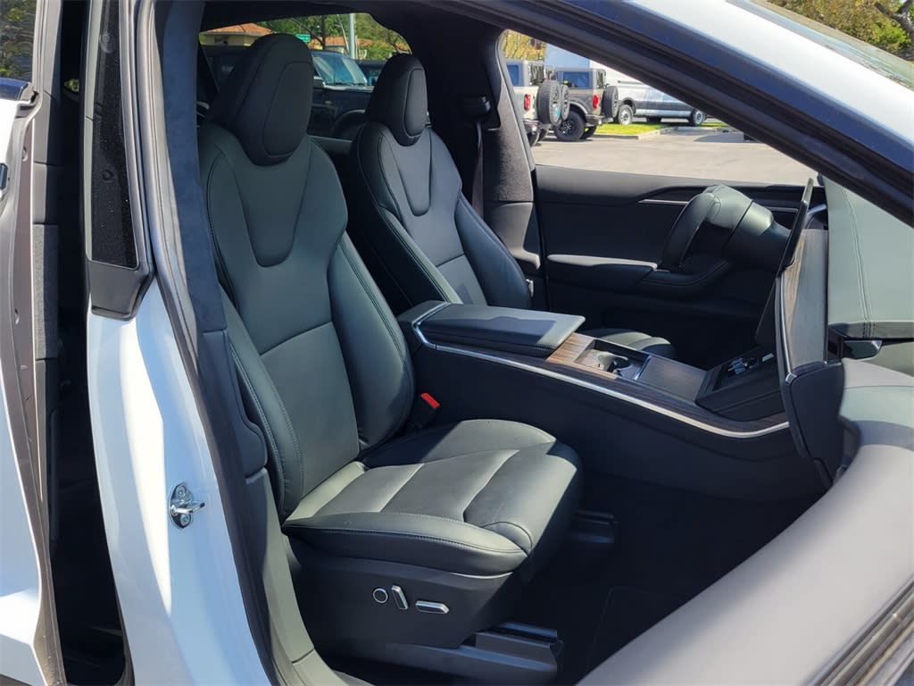 2022 Tesla Model X Standard Range 10