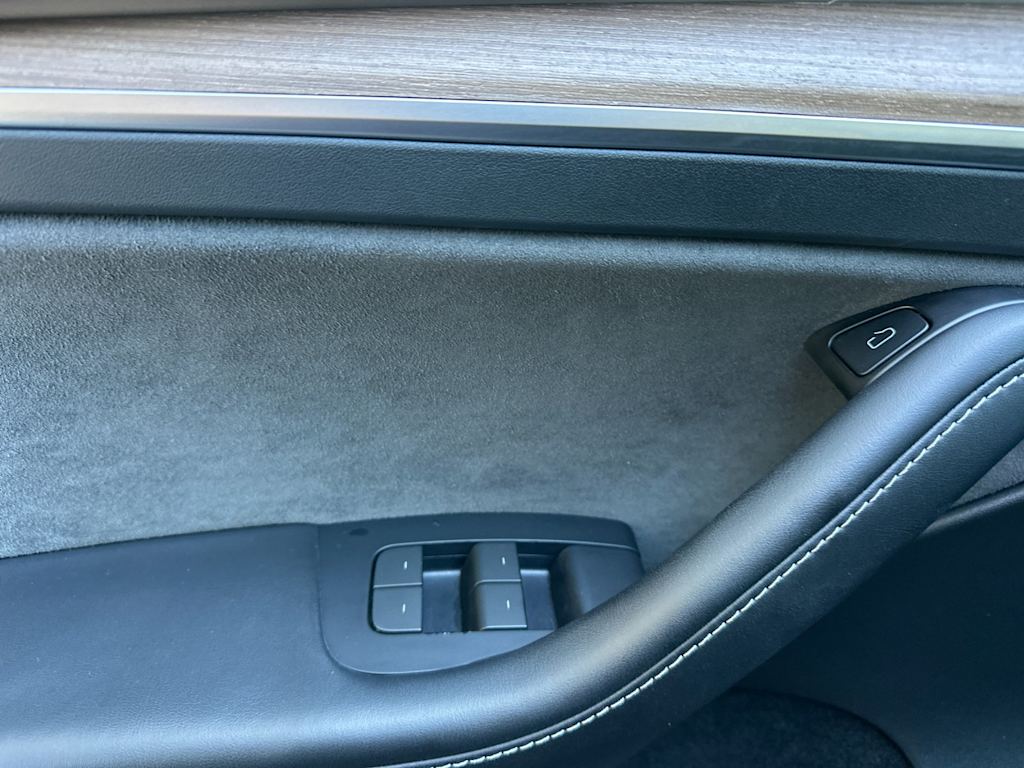 Thumbnail: 2024 Tesla Model Y - 18