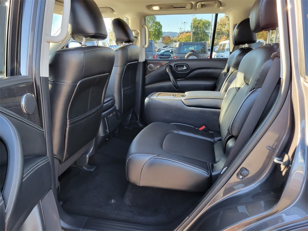 Thumbnail: 2024 INFINITI QX80 - 10