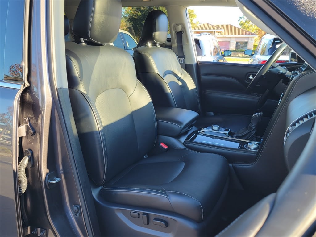 Thumbnail: 2024 INFINITI QX80 - 9