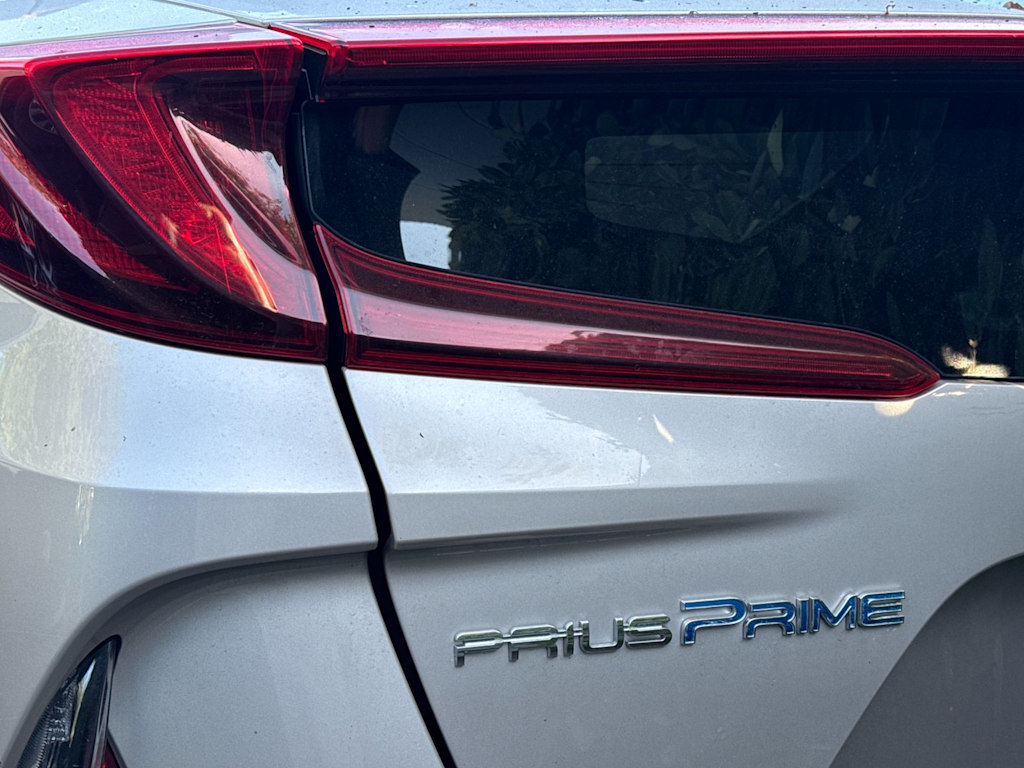 Thumbnail: 2021 Toyota Prius Prime - 12