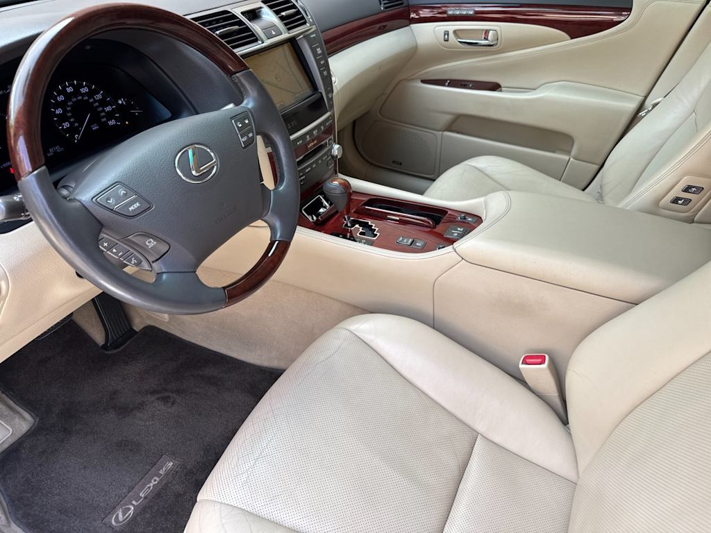 Thumbnail: 2012 Lexus LS - 8