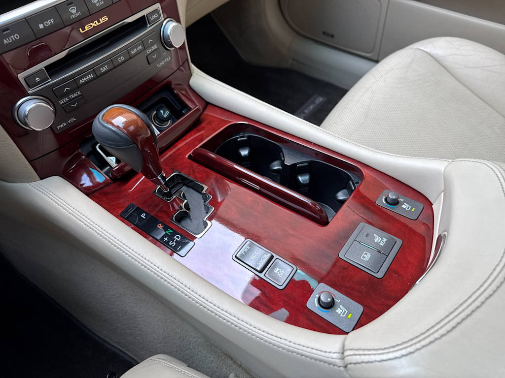 Thumbnail: 2012 Lexus LS - 13