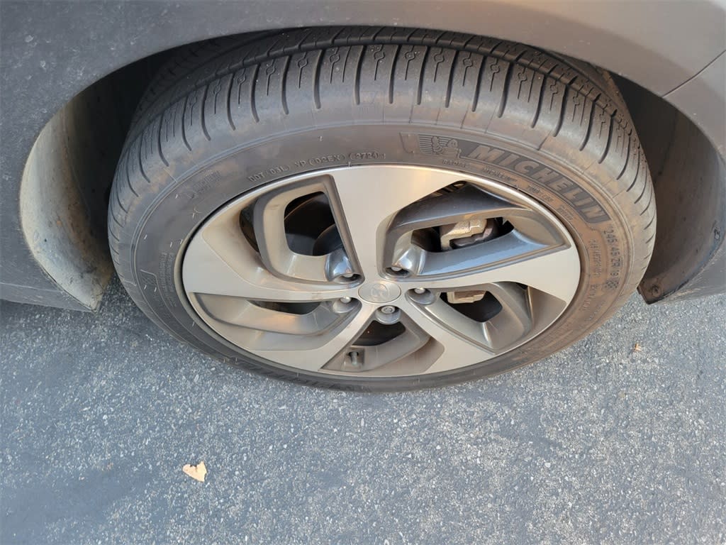 Thumbnail: 2018 Hyundai Tucson - 10