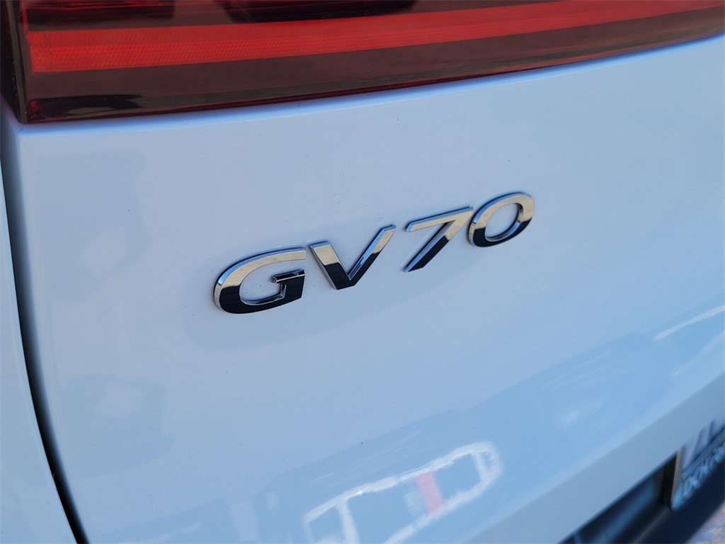 2023 Genesis GV70 2.5T 7