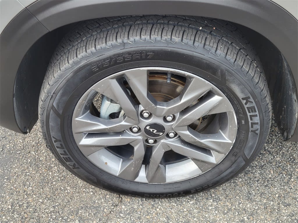 Thumbnail: 2023 Kia Seltos - 8