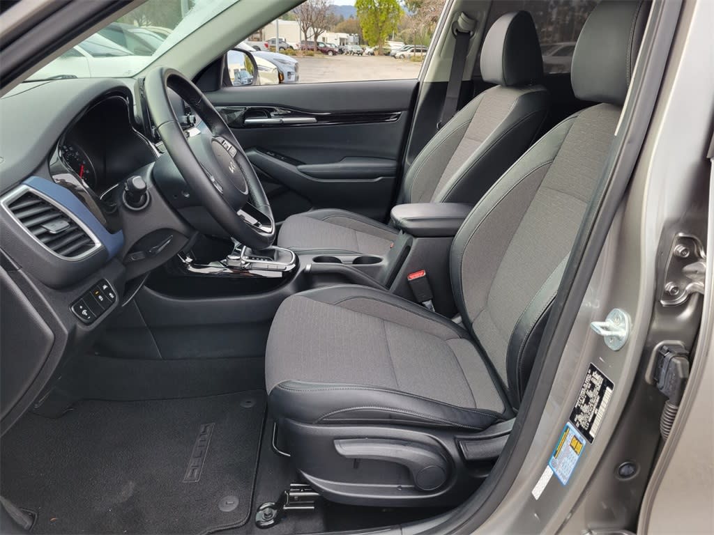 Thumbnail: 2023 Kia Seltos - 9