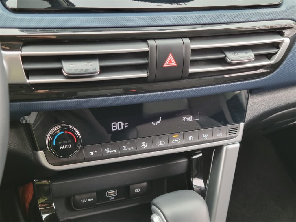 Thumbnail: 2023 Kia Seltos - 24