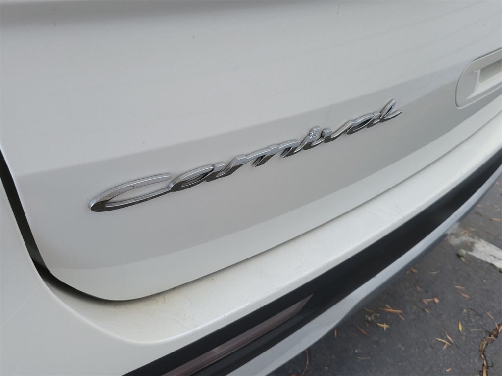 Thumbnail: 2022 Kia Carnival - 4