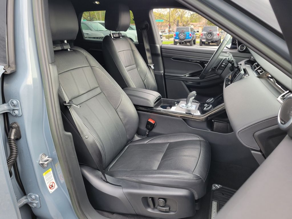 Thumbnail: 2023 Land Rover Range Rover Evoque - 10