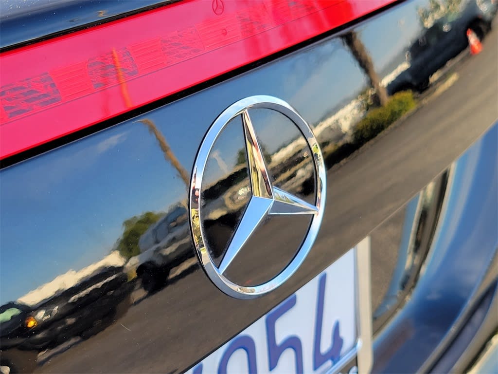 Thumbnail: 2017 Mercedes-Benz SL-Class - 6