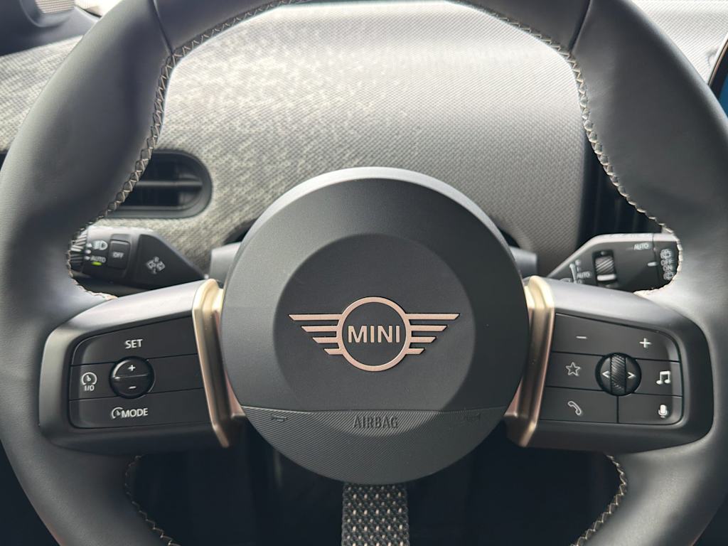 Thumbnail: 2025 MINI Cooper - 23