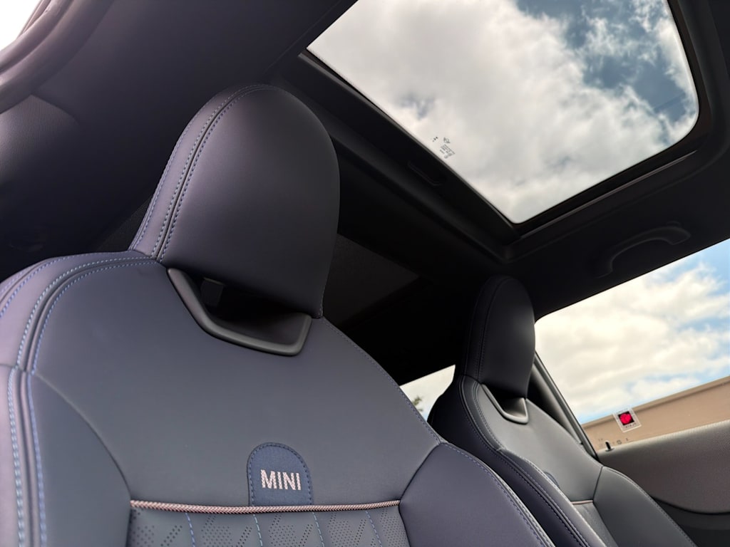 Thumbnail: 2025 MINI Cooper - 20