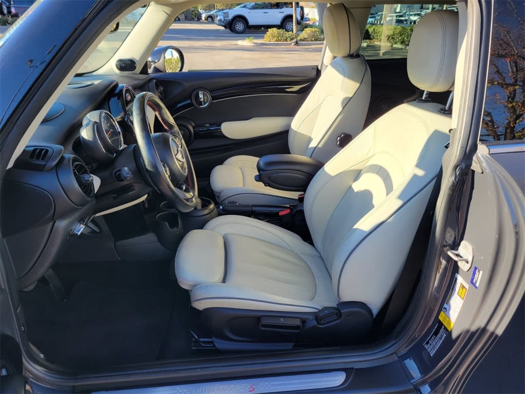 Thumbnail: 2019 MINI Cooper - 9