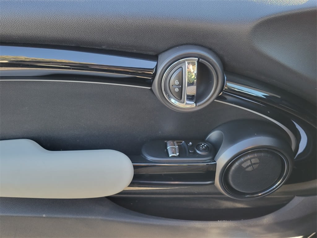 Thumbnail: 2019 MINI Cooper - 23