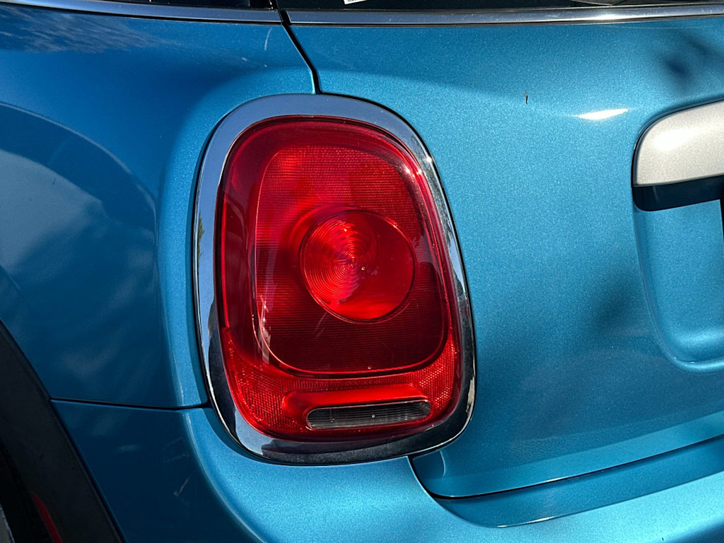 Thumbnail: 2015 MINI Cooper - 9