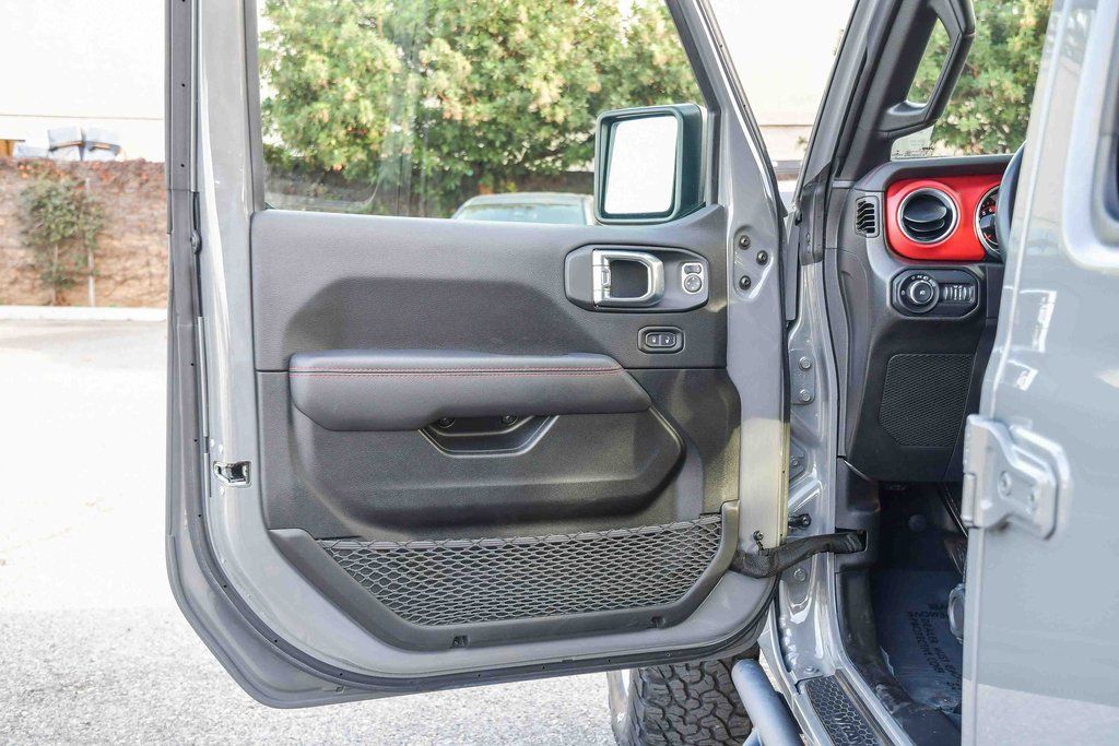 Thumbnail: 2022 Jeep Wrangler - 23