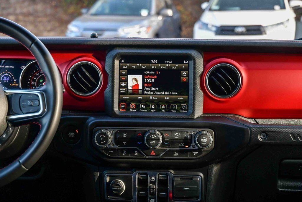 Thumbnail: 2022 Jeep Wrangler - 22