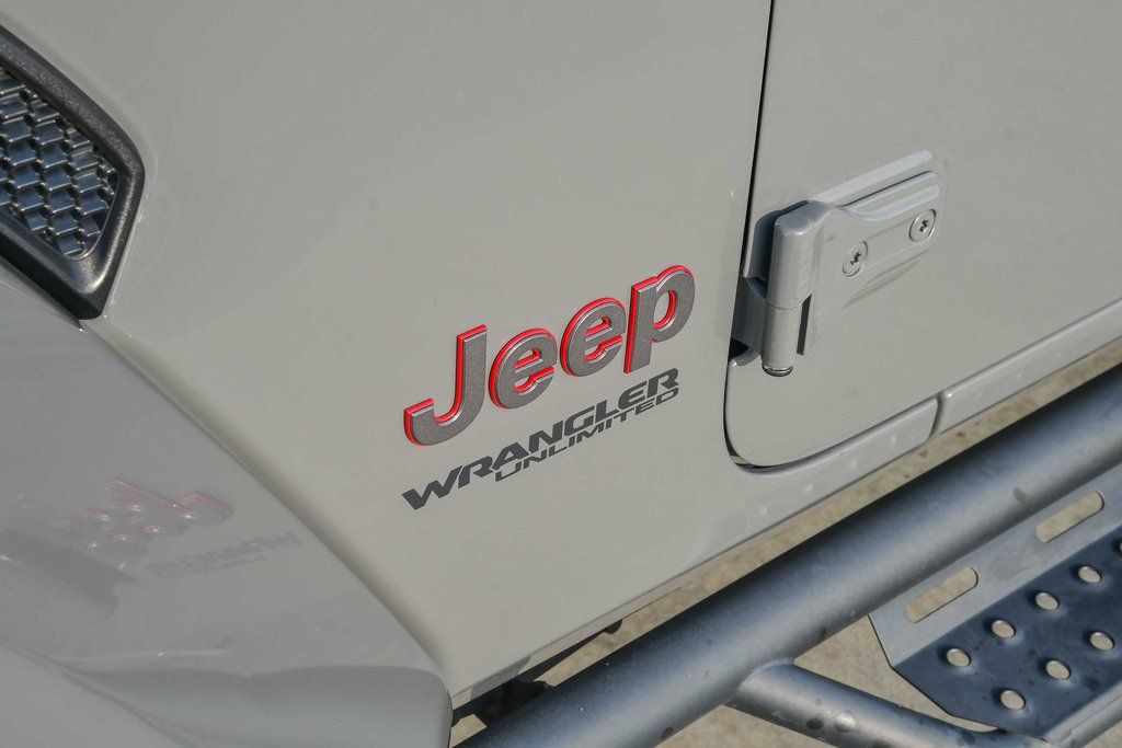 Thumbnail: 2022 Jeep Wrangler - 6