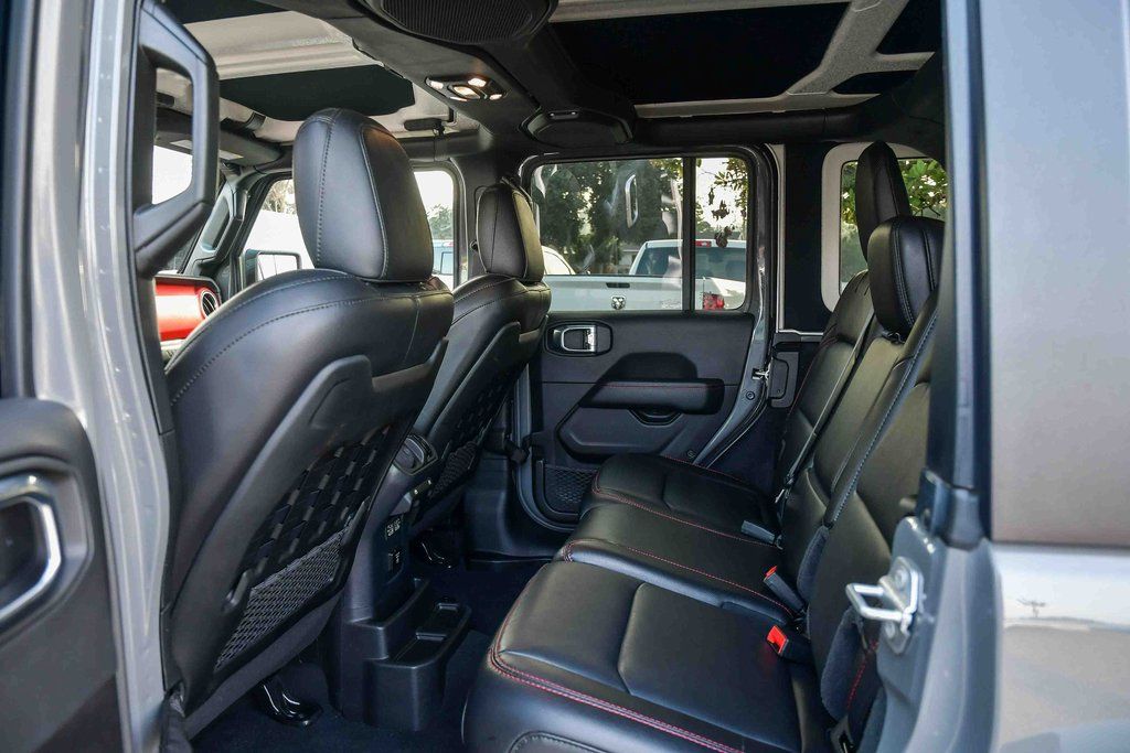 Thumbnail: 2022 Jeep Wrangler - 12