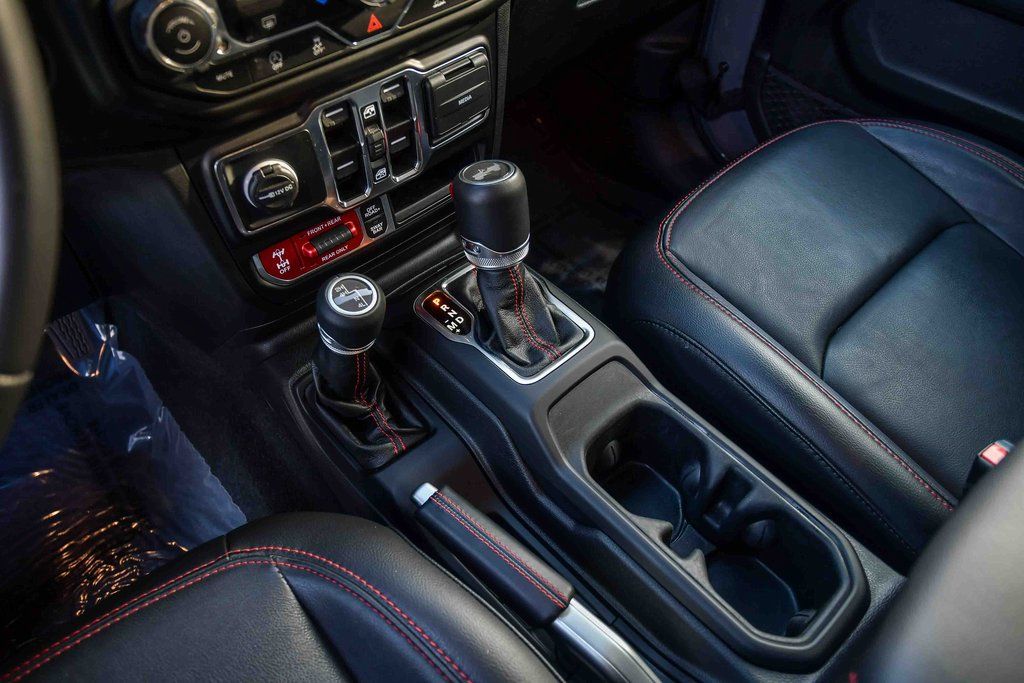 Thumbnail: 2022 Jeep Wrangler - 26