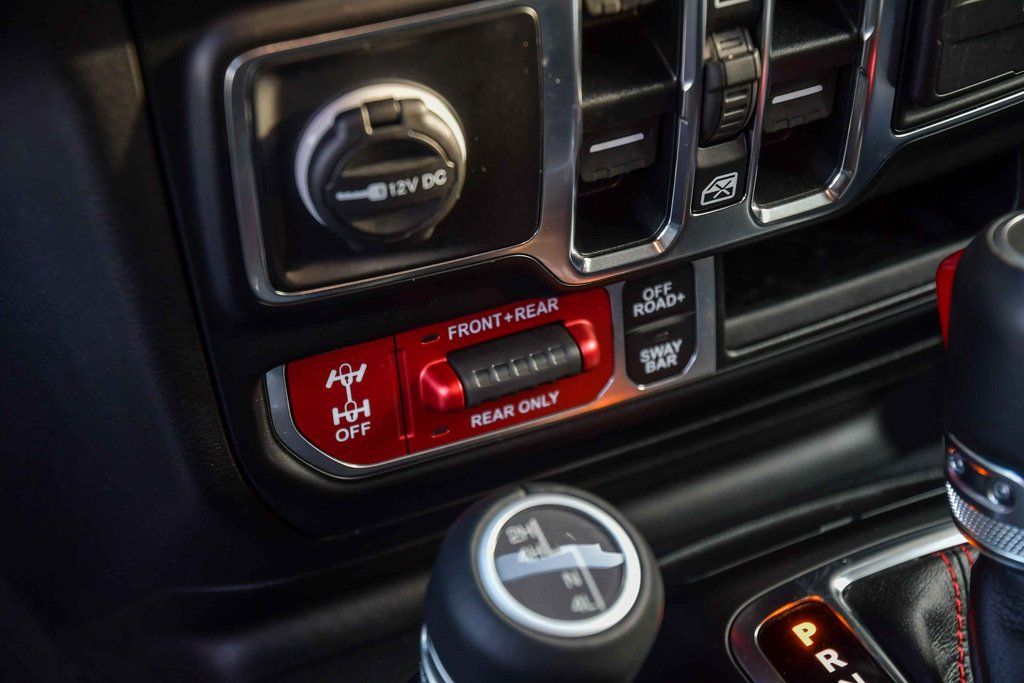 Thumbnail: 2022 Jeep Wrangler - 28