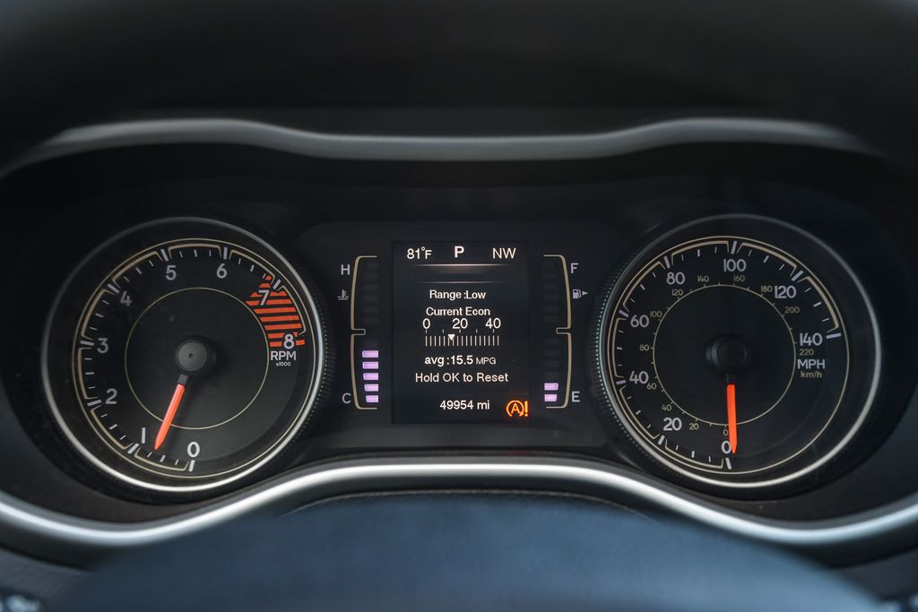 Thumbnail: 2016 Jeep Cherokee - 16