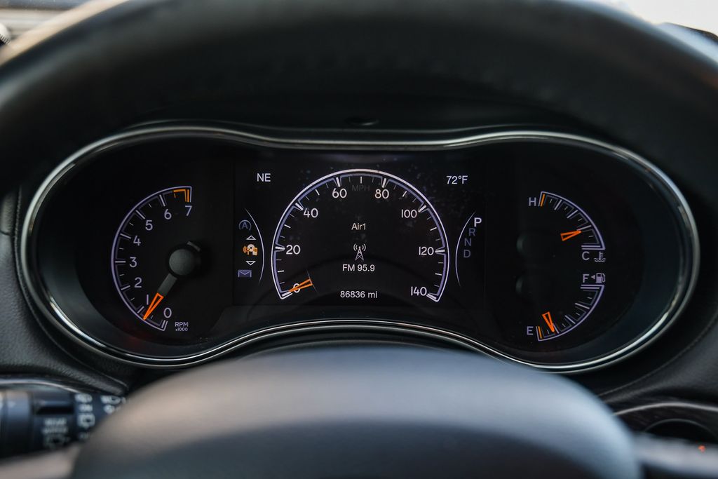 Thumbnail: 2019 Jeep Grand Cherokee - 15