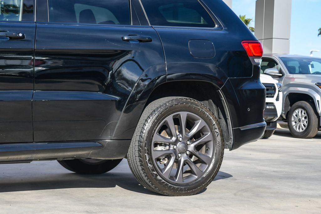 Thumbnail: 2019 Jeep Grand Cherokee - 22