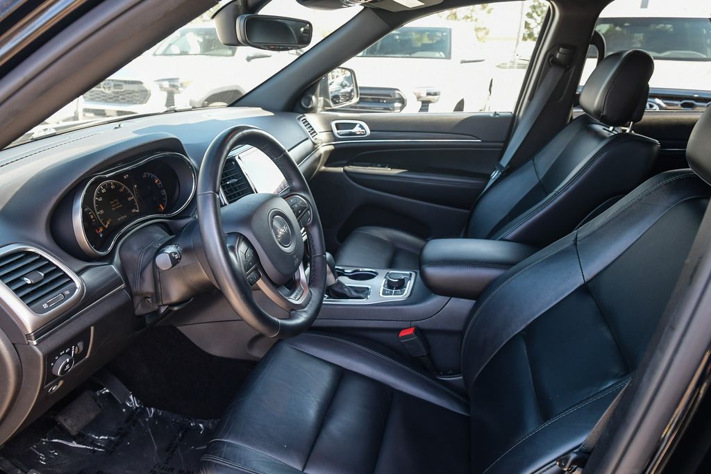 Thumbnail: 2019 Jeep Grand Cherokee - 11