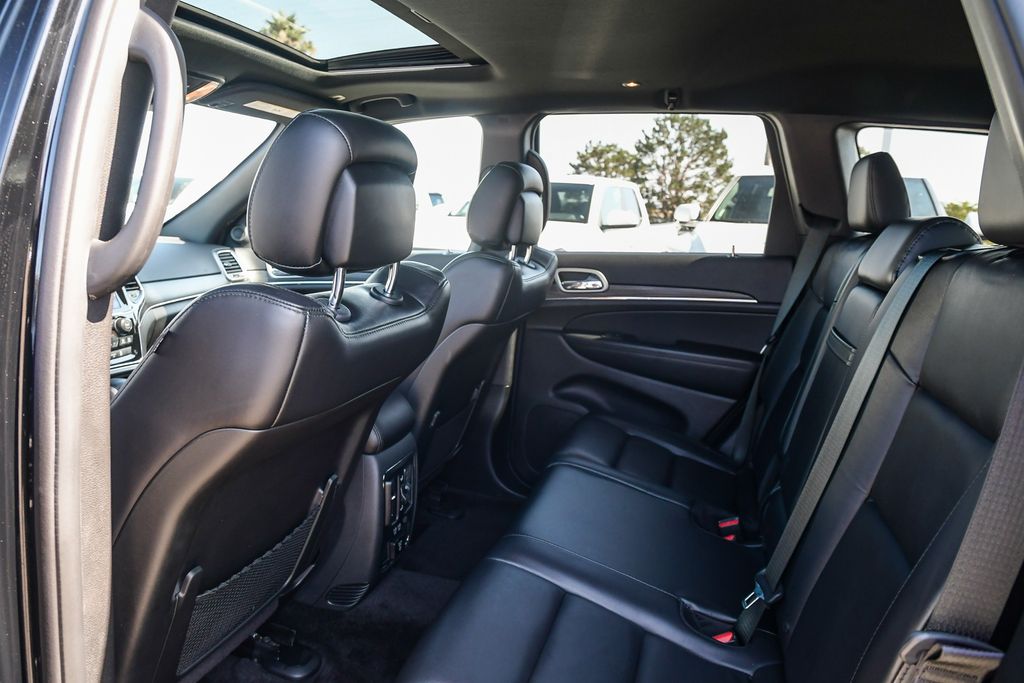 Thumbnail: 2019 Jeep Grand Cherokee - 22