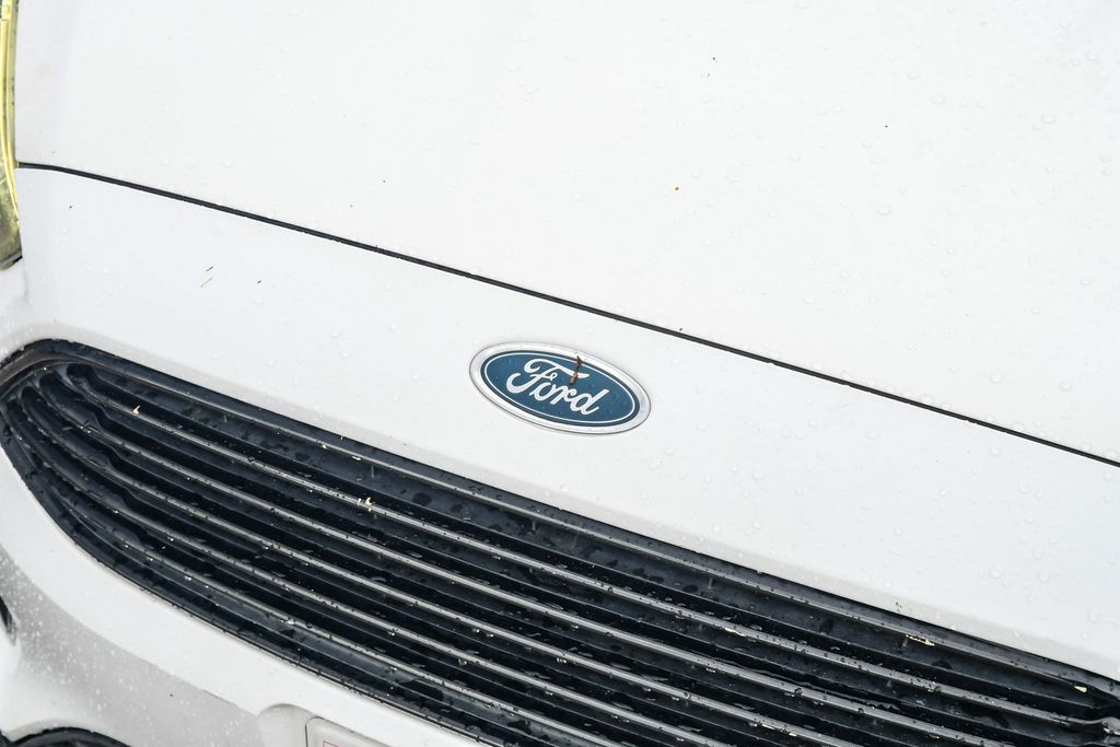 Thumbnail: 2016 Ford Focus - 6
