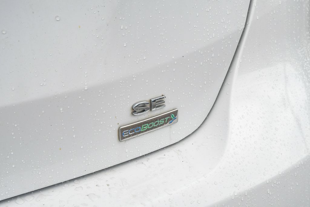 Thumbnail: 2016 Ford Focus - 28