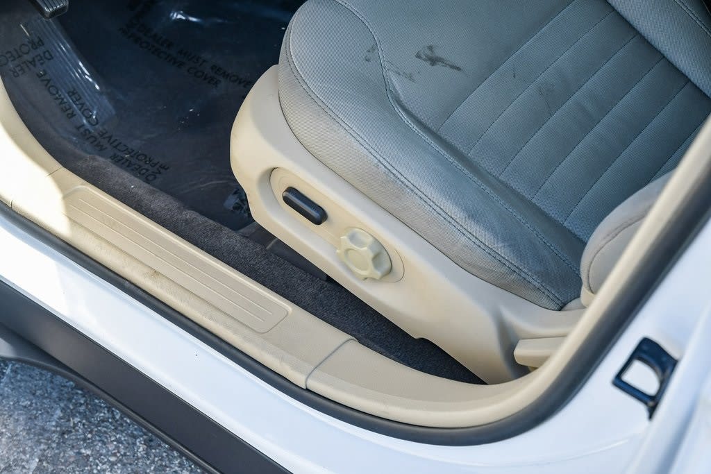 Thumbnail: 2013 Ford Taurus - 6