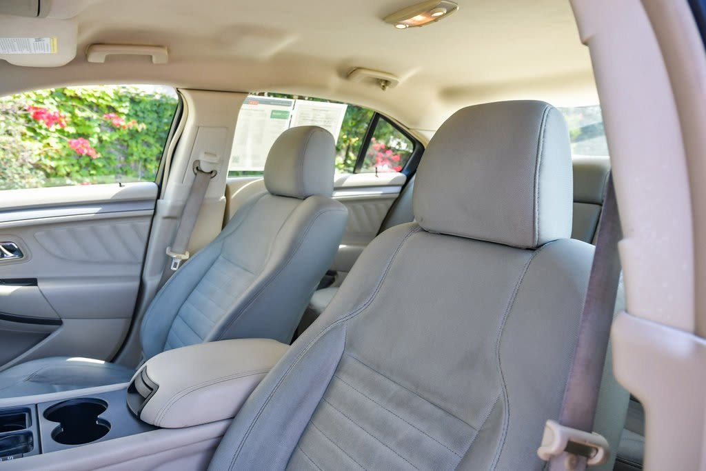 Thumbnail: 2013 Ford Taurus - 10