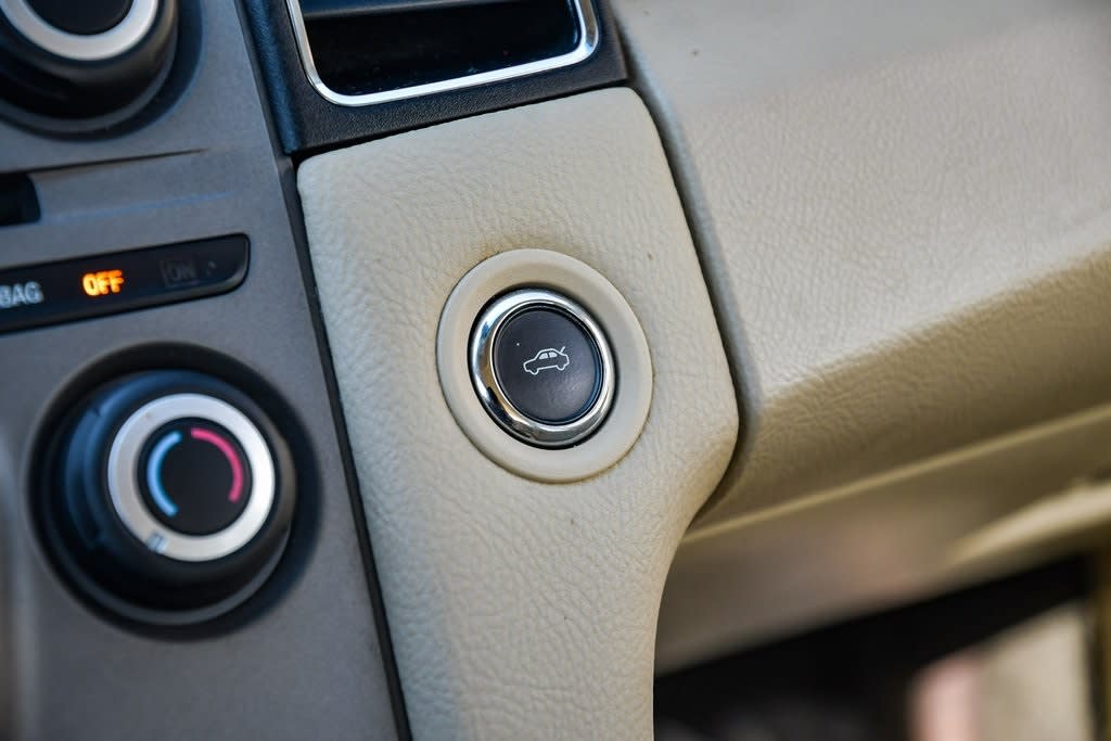 Thumbnail: 2013 Ford Taurus - 29