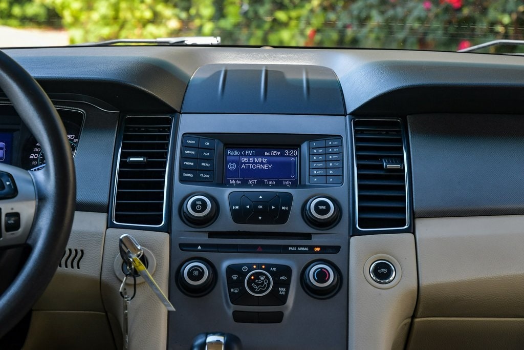 Thumbnail: 2013 Ford Taurus - 13