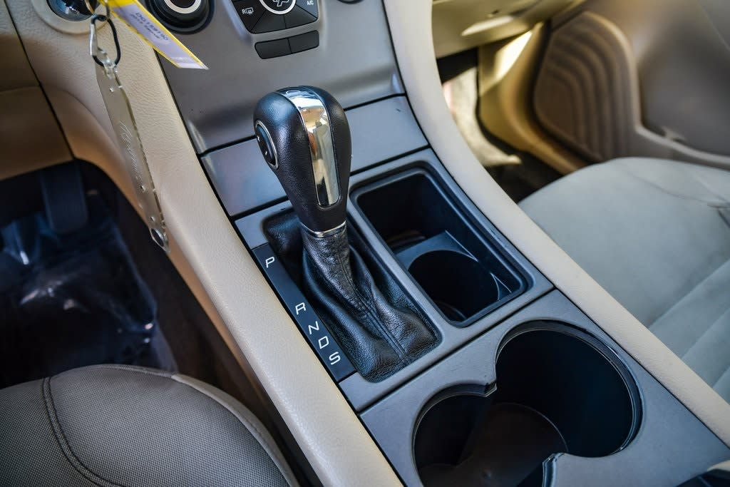 Thumbnail: 2013 Ford Taurus - 14