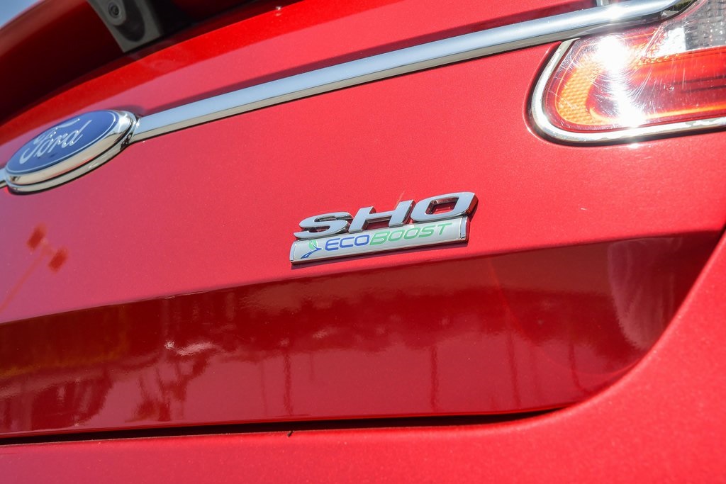 Thumbnail: 2011 Ford Taurus - 30