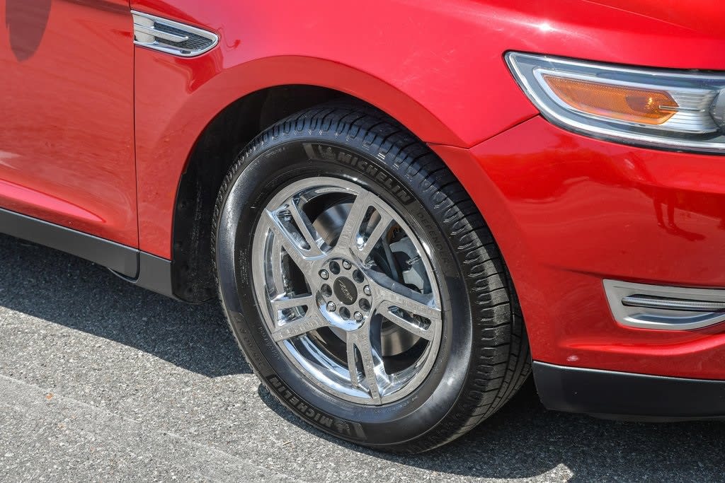 Thumbnail: 2011 Ford Taurus - 7
