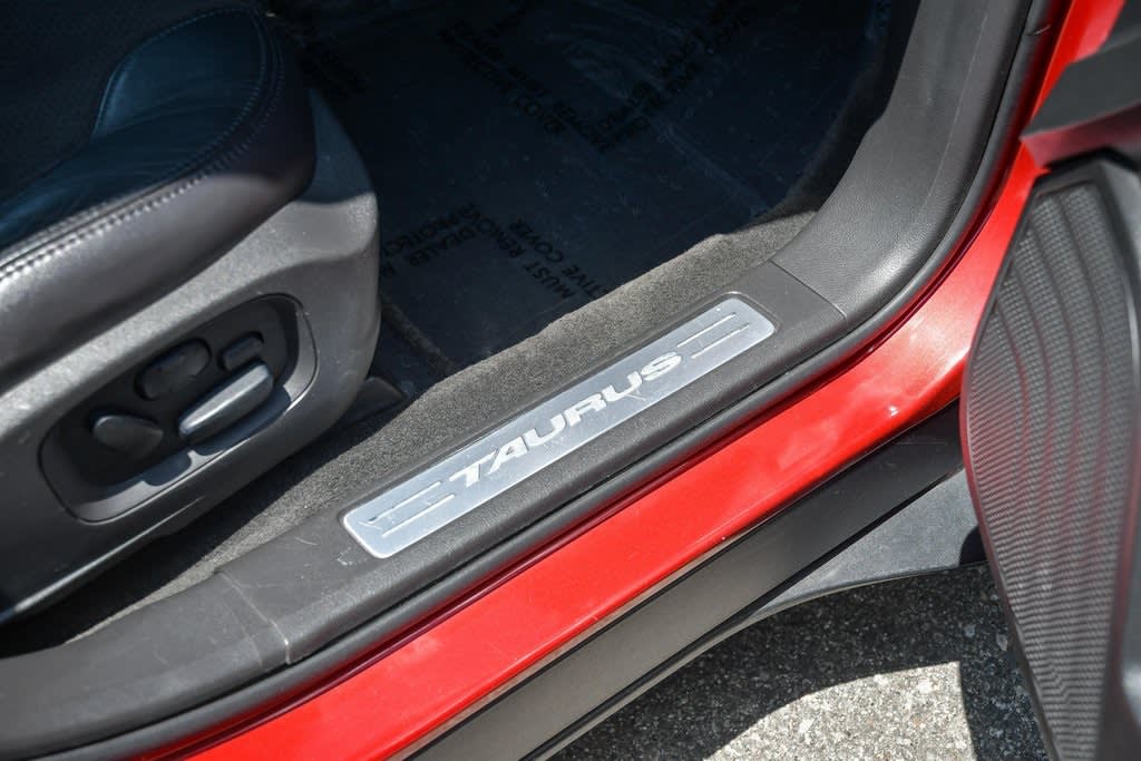 Thumbnail: 2011 Ford Taurus - 22