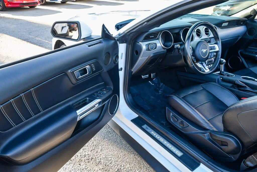 Thumbnail: 2022 Ford Mustang - 13